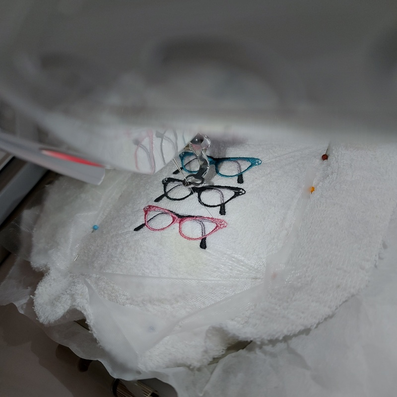 broderie pour pochette beauté